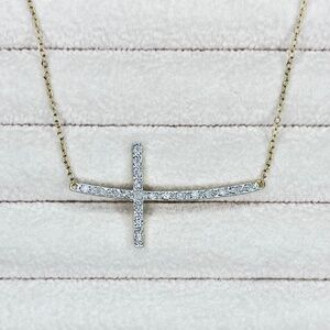 N025 | Natural Diamond East/West Cross Necklace